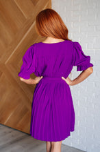 Load image into Gallery viewer, Hold And Squeeze Me Pleated Dress