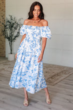 Load image into Gallery viewer, On Cloud 9 Square Neck Floral Dress in Blue