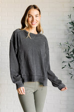 Load image into Gallery viewer, Quick Fix Mineral Wash Crew Neck Pullover in Black